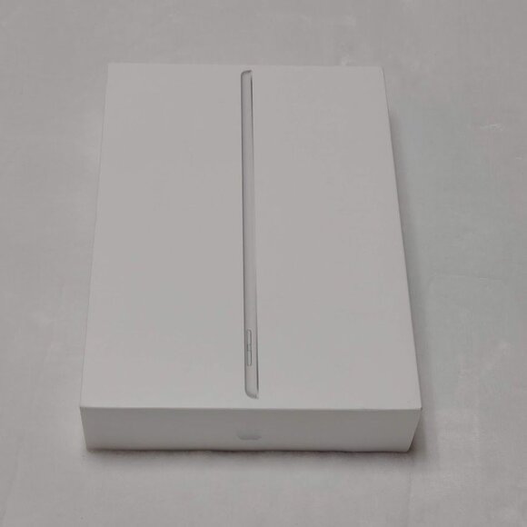 EMPTY Replacement Box for Apple iPad 9th Generation 64GB Wi-Fi Silver No Device - Picture 3 of 8